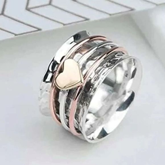 NEW! HEART RING - Picture 4 of 5